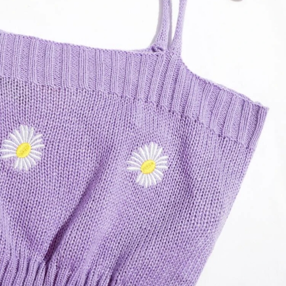 Button Front Embroidered Detail Cardigan With Cami - Picture 4 of 7